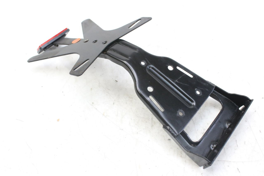 photo de SOPORTE DE MATRíCULA WAYSCRAL E-SPEED 1 (2022 - 2024) - Estado de la superficie y material