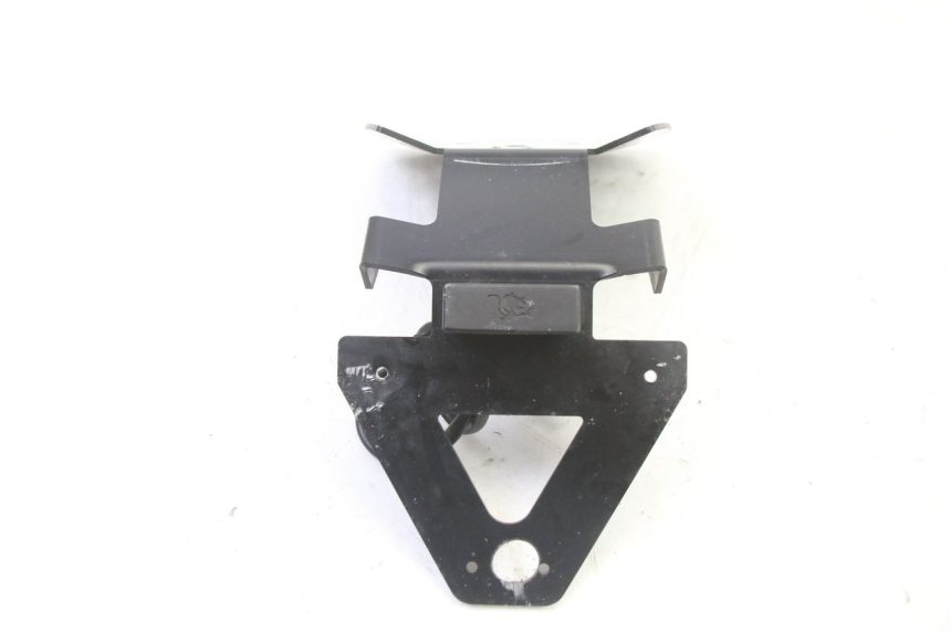 photo de PORTA MATRICULA SUZUKI GSR 750 (2011 - 2017) - Zoom estado de uso