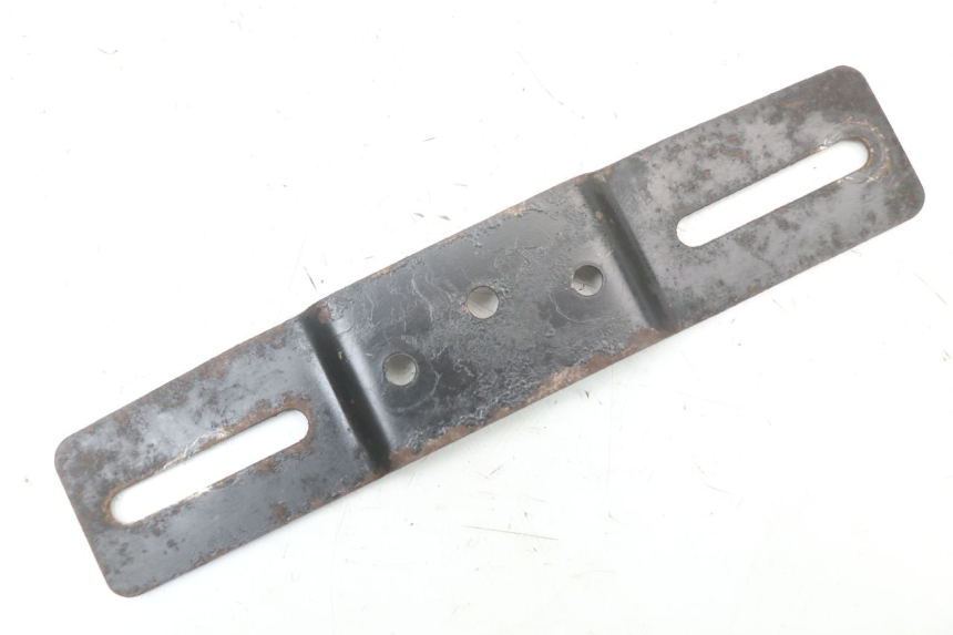 photo de PORTA MATRICULA SUZUKI GSX E 250 (1982 - 1983) - Vista principal