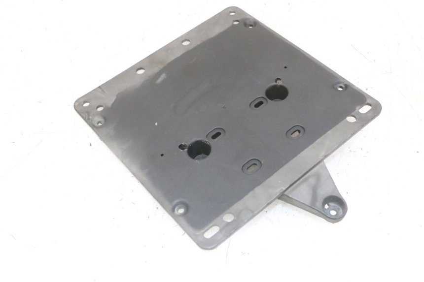 photo de PORTA MATRICULA PIAGGIO IE MP3 YOURBAN 300 (2011 - 2016) - Zoom estado de uso