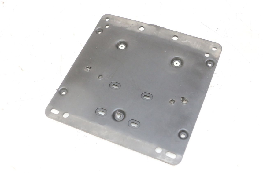 photo de PORTA MATRICULA GILERA NEXUS 125 (2009 - 2013) - Vista principal