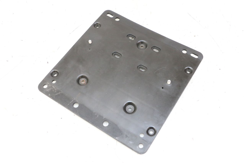 photo de PORTA MATRICULA PIAGGIO MP3 LT 400 (2007 - 2012) - Vista principal