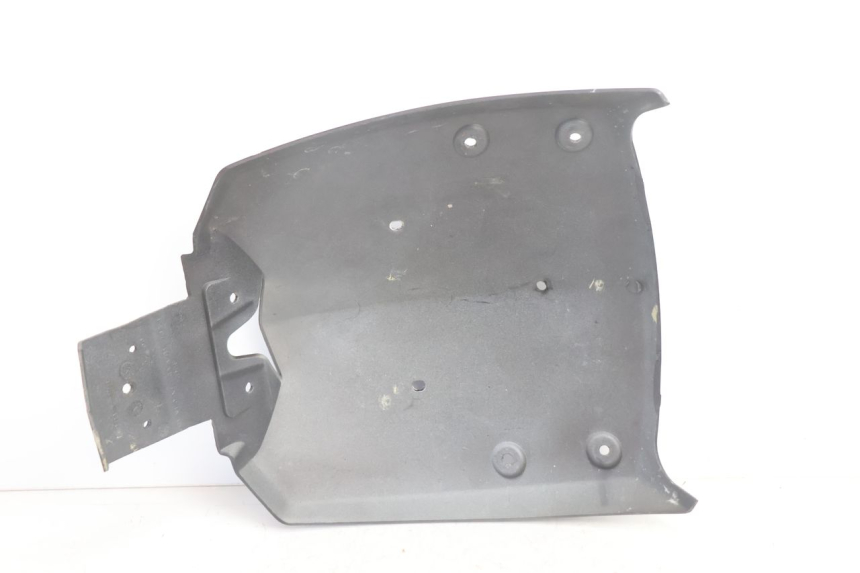 photo de PORTA MATRICULA CAN-AM SPYDER RS 1000 (2008 - 2012) - Detalles de los puntos de fijación