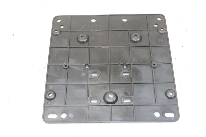 photo de SOPORTE DE MATRíCULA PIAGGIO XEVO - X EVO 125 (2007 - 2017) - Detalle de la pieza