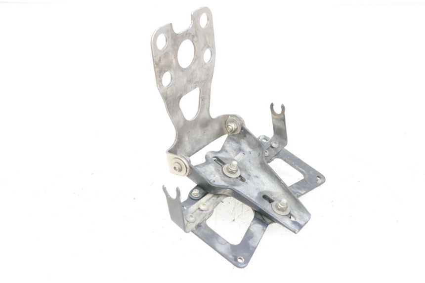 photo de PORTA MATRICULA YAMAHA XJ6 ABS 600 (2008 - 2016) - Detalle de la pieza