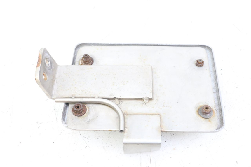 photo de PORTA MATRICULA YAMAHA XVS DRAG STAR DRAGSTAR 650 (1997 - 2007) - Detalles de los puntos de fijación