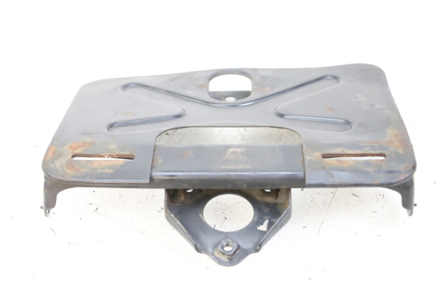 photo de PORTA MATRICULA YAMAHA SR 125 (1982 - 2003) - Detalles de los puntos de fijación