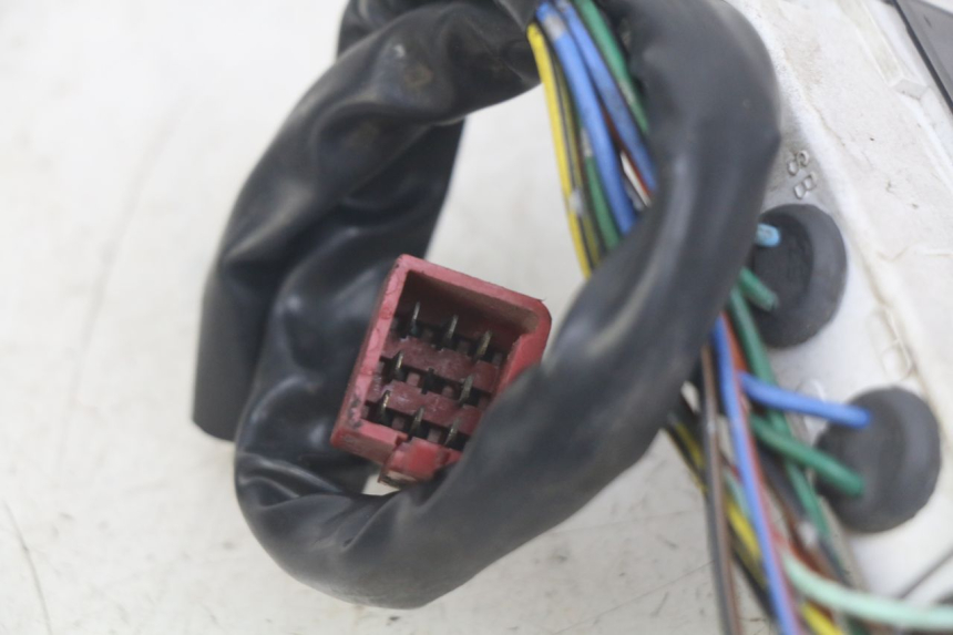 photo de PANEL DE INSTRUMENTOS HONDA CBR F SC25 1000 (1989 - 1992) - Zoom estado de uso