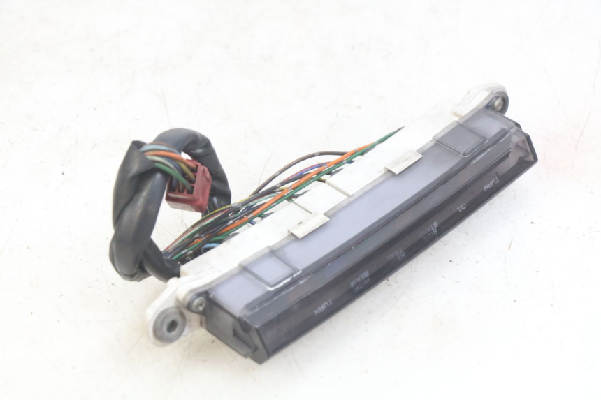 photo de PANEL DE INSTRUMENTOS HONDA CBR F SC25 1000 (1989 - 1992) - Primer plano técnico