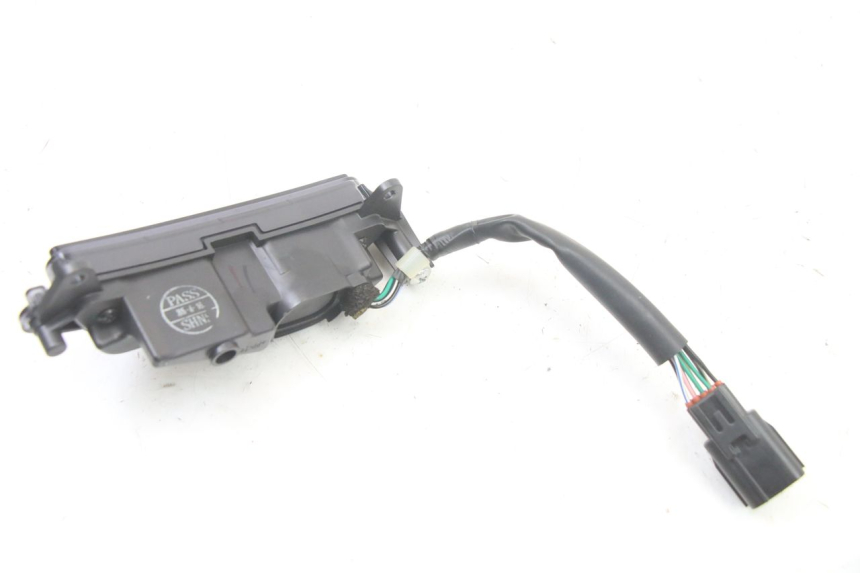 photo de PANEL DE INSTRUMENTOS PIAGGIO MP3 500 (2014 - 2017) - Primer plano técnico