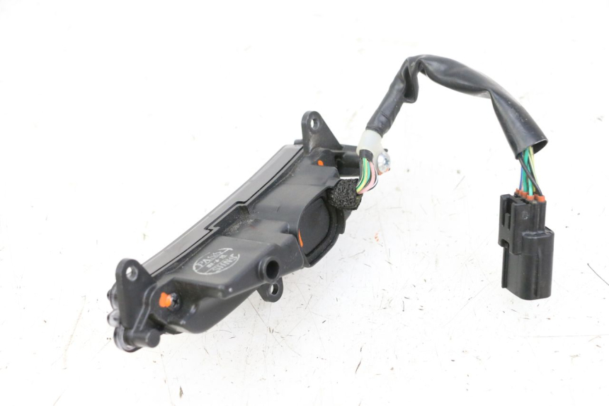 photo de PANEL DE INSTRUMENTOS PIAGGIO MP3 500 (2014 - 2017) - Vista general del producto