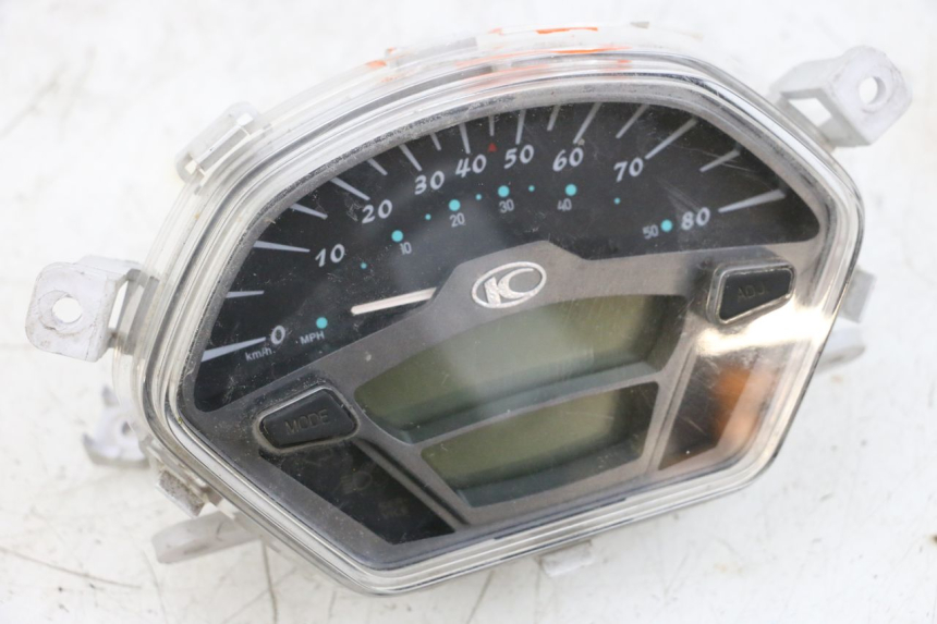 photo de INSTRUMENTOS KYMCO LIKE 4T 50 (2019 - 2025) - Otra perspectiva