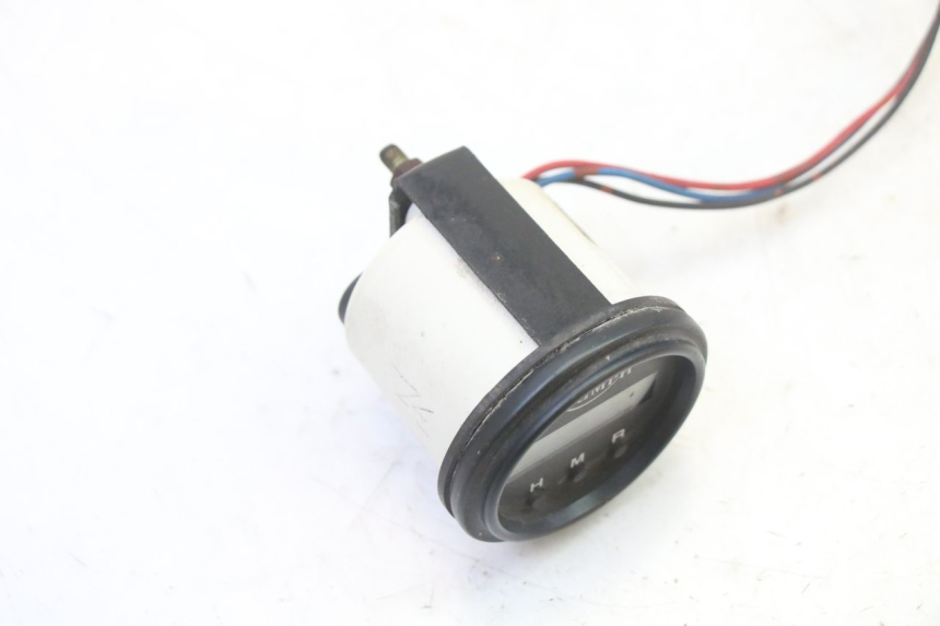 photo de INSTRUMENTOS TRIUMPH SPRINT 900 (1995 - 1998) - Otra perspectiva