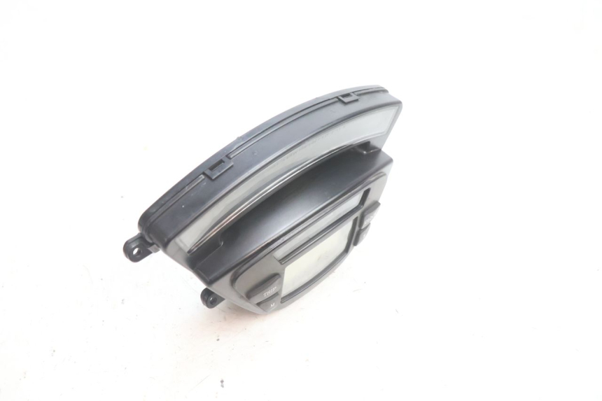 photo de PANEL DE INSTRUMENTOS PIAGGIO X9 EVOLUTION 125 (2003 - 2007) - Vista general del producto