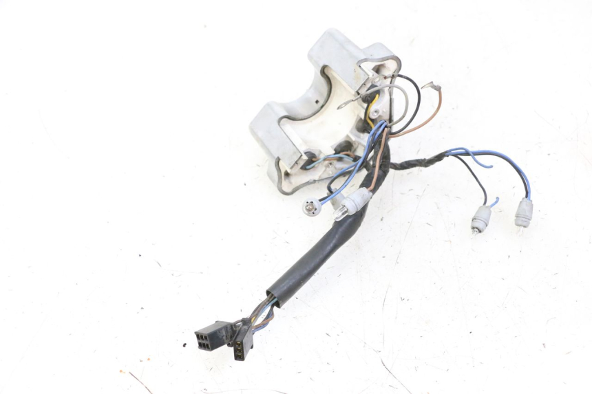 photo de INSTRUMENTOS YAMAHA XJN DIVERSION 600 (2000 - 2003) - Detalle de la pieza