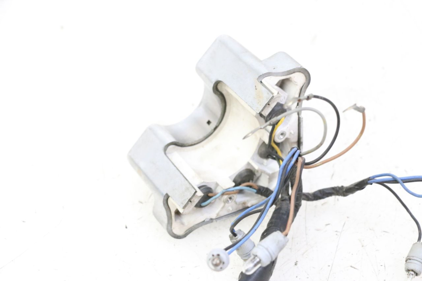 photo de INSTRUMENTOS YAMAHA XJN DIVERSION 600 (2000 - 2003) - Otra perspectiva