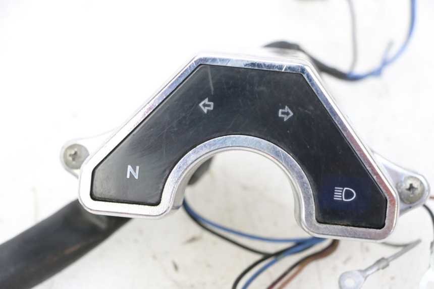 photo de INSTRUMENTOS YAMAHA XJN DIVERSION 600 (2000 - 2003) - Marcados y referencias originales