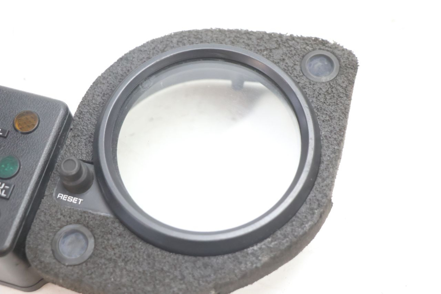 photo de INSTRUMENTOS HONDA XRV AFRICA TWIN 750 (1990 - 1992) - Otra perspectiva