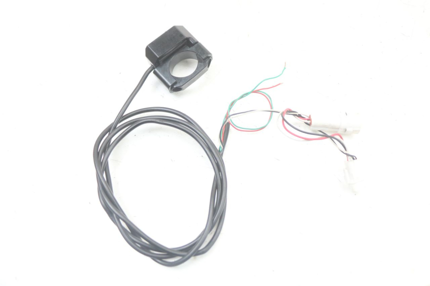 photo de INSTRUMENTOS YAMAHA FZ1 FAZER 1000 (2007 - 2009) - Primer plano técnico