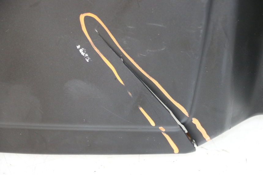 photo de TAPA FRONTAL INTERIOR DAELIM A-FOUR 2T 50 (2005 - 2012) - Marcados y referencias originales