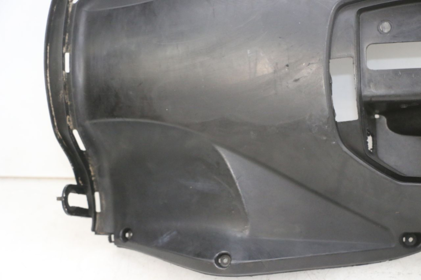 photo de PANEL INTERIOR KYMCO AGILITY 16+ 4T 50 (2018 - 2023) - Enfoque en la estructura