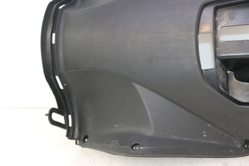 photo de PANEL INTERIOR KYMCO AGILITY 16+ 4T 50 (2018 - 2023) - Zoom sobre los componentes