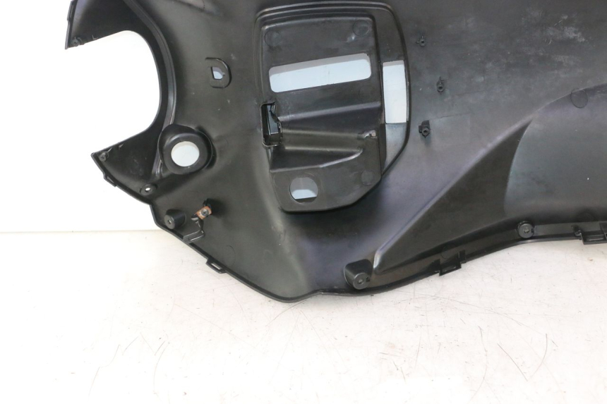 photo de PANEL INTERIOR KYMCO AGILITY 16+ 4T 50 (2018 - 2023) - Primer plano técnico