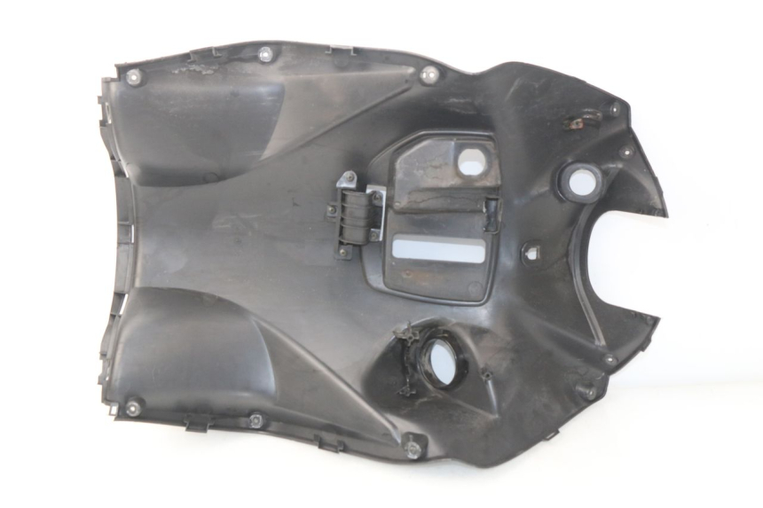 photo de TAPA FRONTAL INTERIOR KYMCO AGILITY CITY 2T 50 (2008 - 2016) - Zoom sobre los componentes