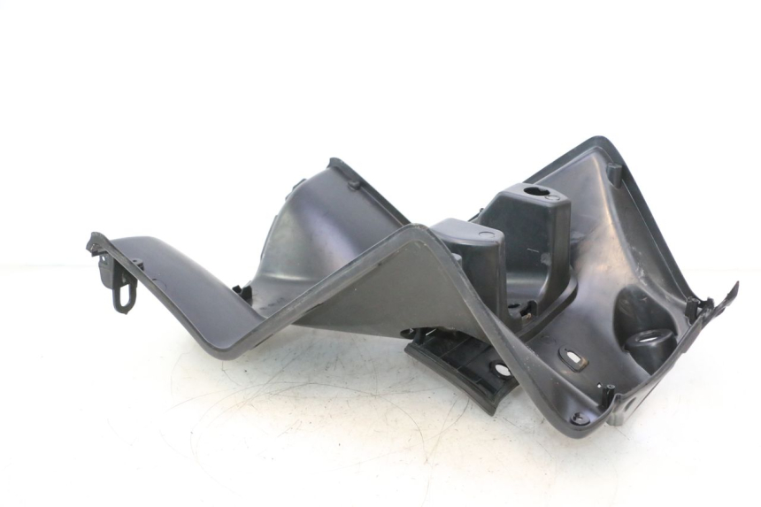 photo de TAPA FRONTAL INTERIOR KYMCO AGILITY CITY 4T 50 (2008 - 2016) - Primer plano técnico