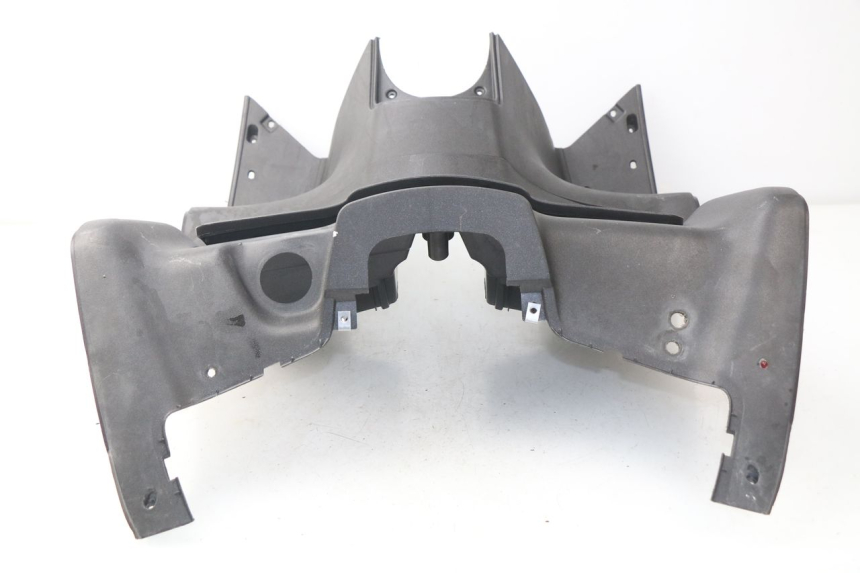 photo de TAPA FRONTAL INTERIOR APRILIA ATLANTIC 125 (2003 - 2009) - Zoom sobre los componentes