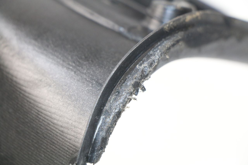 photo de TAPA FRONTAL INTERIOR APRILIA ATLANTIC 125 (2003 - 2009) - Primer plano técnico