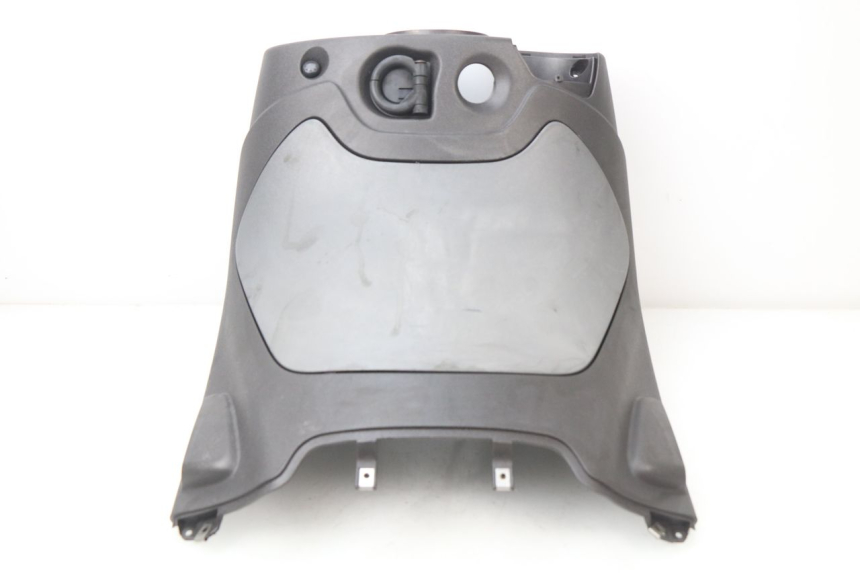 photo de TAPA FRONTAL INTERIOR PIAGGIO BEVERLY 500 (2003 - 2007) - Zoom estado de uso