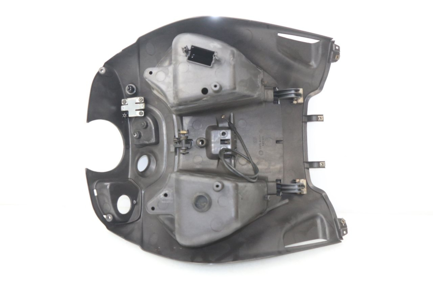 photo de TAPA FRONTAL INTERIOR PIAGGIO BEVERLY 500 (2003 - 2007) - Marcados y referencias originales