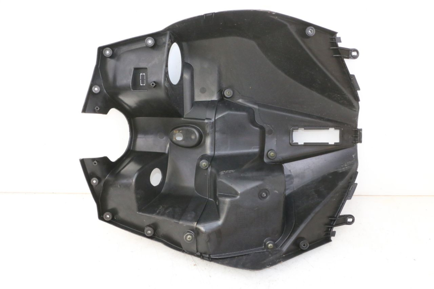 photo de TAPA FRONTAL INTERIOR MOTRON BREEZY 4T 50 (2021 - 2025) - Detalle de la pieza