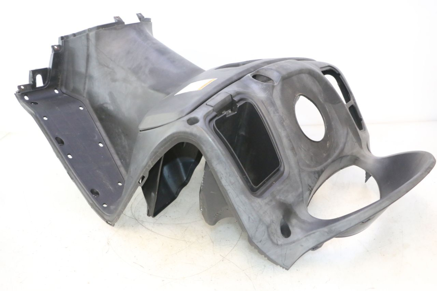 photo de PANEL INTERIOR SUZUKI BURGMAN 125 (2007 - 2014) - Características distintivas