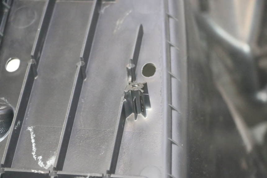 photo de PANEL INTERIOR SUZUKI BURGMAN 125 (2007 - 2014) - Recambio usado revisado
