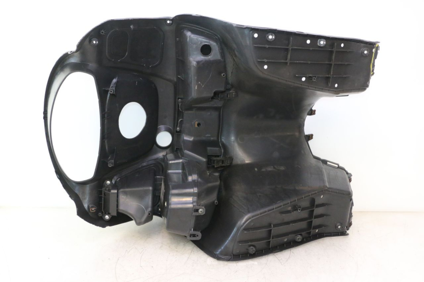 photo de PANEL INTERIOR SUZUKI BURGMAN 125 (2007 - 2014) - Características distintivas