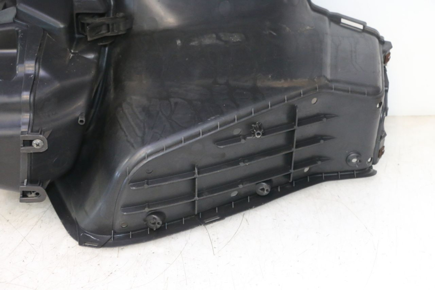 photo de PANEL INTERIOR SUZUKI BURGMAN 125 (2007 - 2014) - Marcados y referencias originales