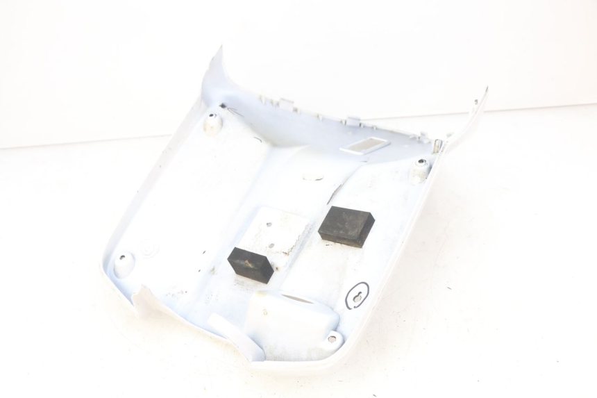 photo de PANEL INTERIOR YAMAHA BW'S 50 (2004 - 2017) - Detalles de los puntos de fijación