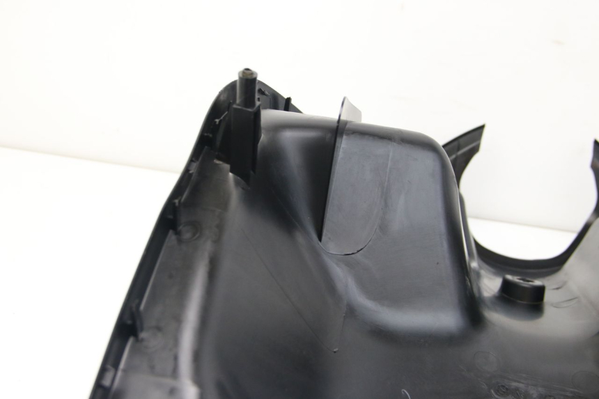 photo de PANEL INTERIOR YAMAHA BW'S BWS 125 (2010 - 2013) - Zoom sobre los componentes