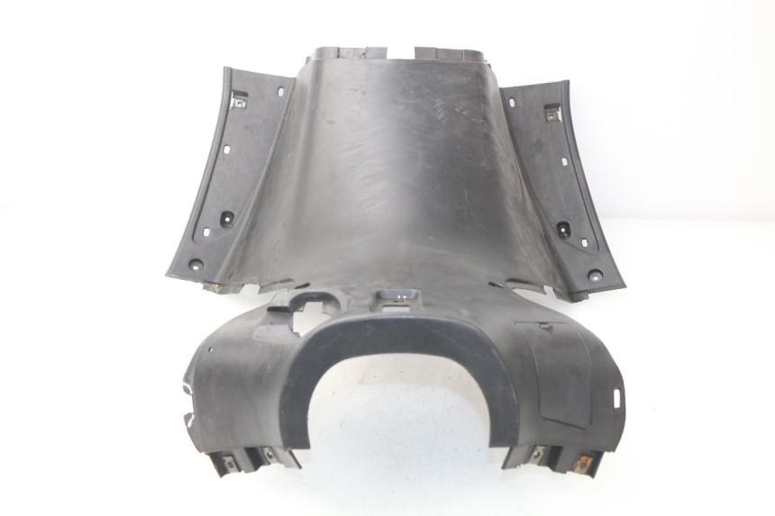 photo de TAPA FRONTAL INTERIOR ERIDER CARGO 1 (2009 - 2018) - Detalles de los puntos de fijación