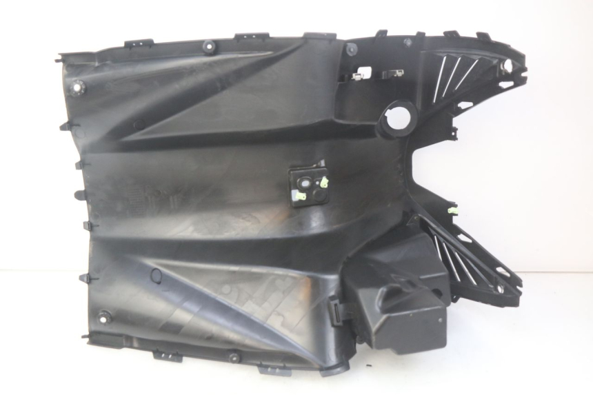 photo de PANEL INTERIOR PEUGEOT CITYSTAR 125 (2011 - 2017) - Primer plano técnico