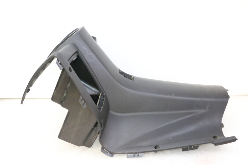 photo de PANEL INTERIOR PEUGEOT CITYSTAR 50 (2013 - 2017) - Zoom sobre los componentes