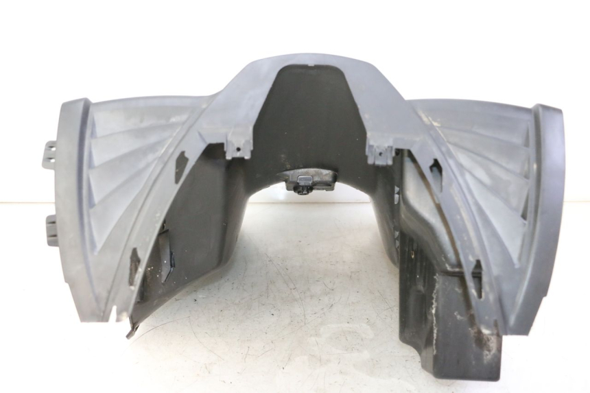 photo de PANEL INTERIOR PEUGEOT CITYSTAR 50 (2013 - 2017) - Primer plano de alta resolución