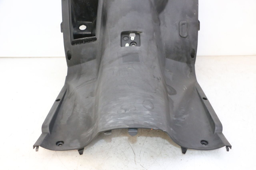 photo de PANEL INTERIOR PEUGEOT CITYSTAR 50 (2013 - 2017) - Zoom sobre los componentes