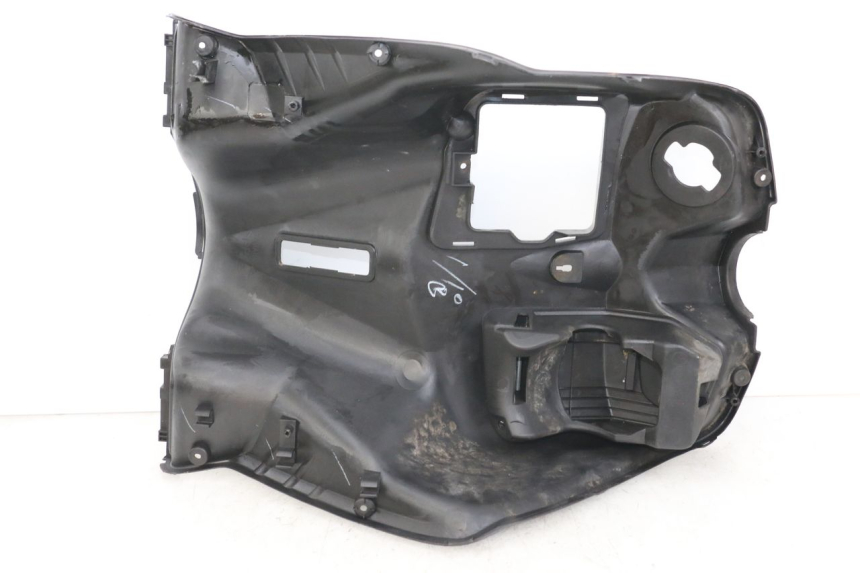 photo de PANEL INTERIOR YAMAHA CYGNUS X 125 (2004 - 2007) - Primer plano técnico