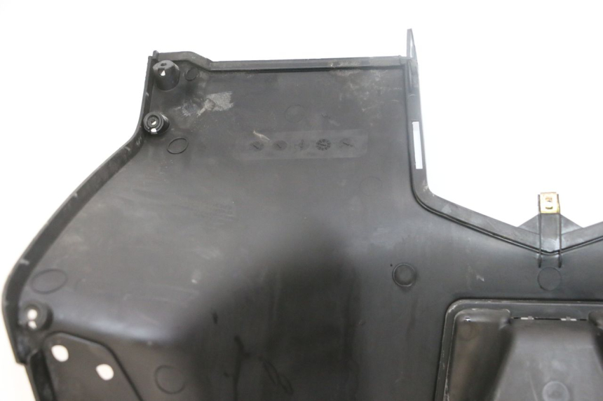 photo de TAPA FRONTAL INTERIOR KYMCO DINK STREET 125 (2009 - 2014) - Marcados y referencias originales