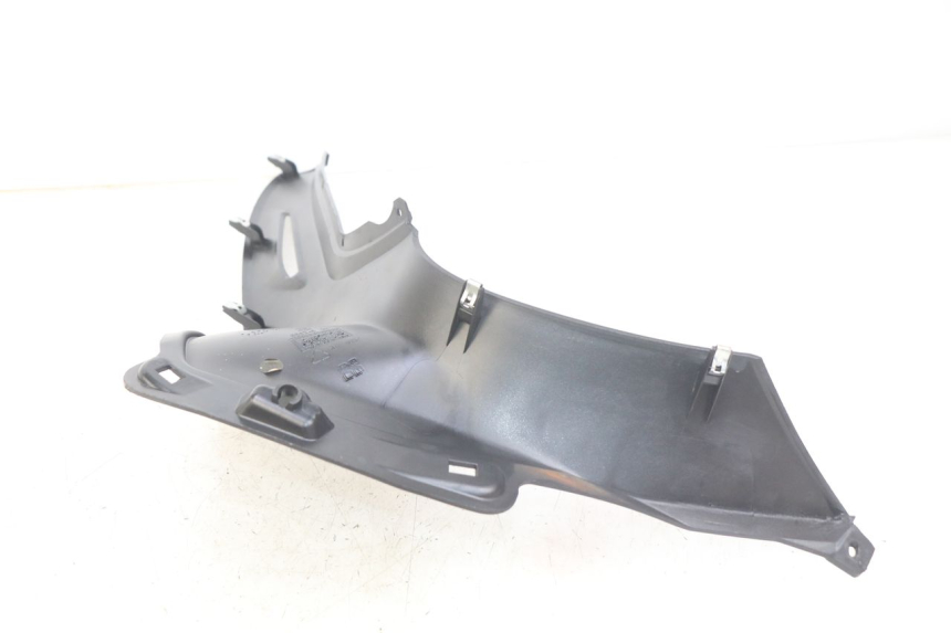 photo de PANEL INTERIOR DERECHO PIAGGIO BEVERLY 125 (2010 - 2015) - Otra perspectiva