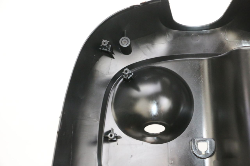 photo de TAPA FRONTAL INTERIOR SEGWAY NINEBOT E125S 1 (2022 - 2026) - Primer plano técnico