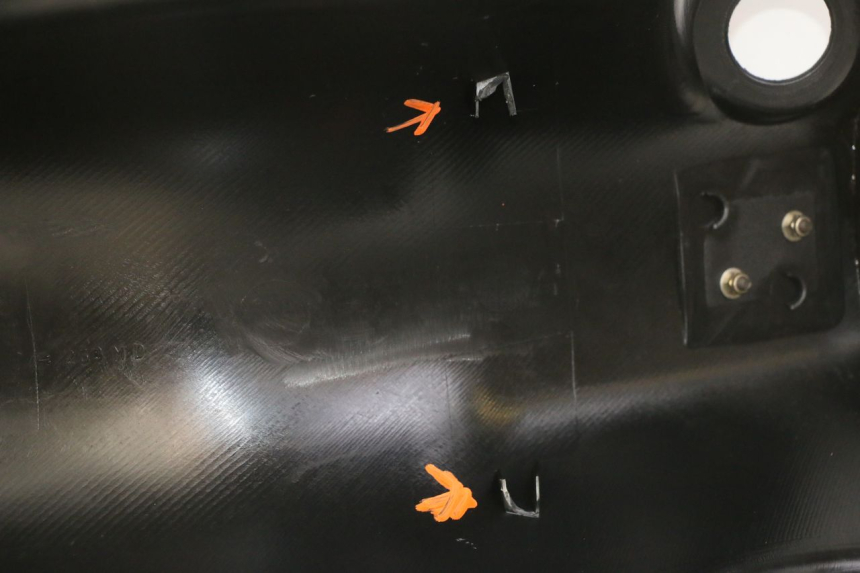 photo de PANEL INTERIOR PEUGEOT ELYSEO 125 (1999 - 2004) - Zoom sobre los componentes